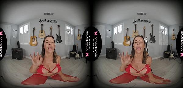  Solo woman, Alexis Fawx is moaning while cumming, in VR